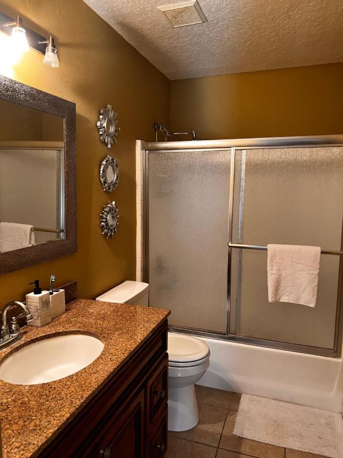 Modern Room With Shared Bathroom Alafaya المظهر الخارجي الصورة